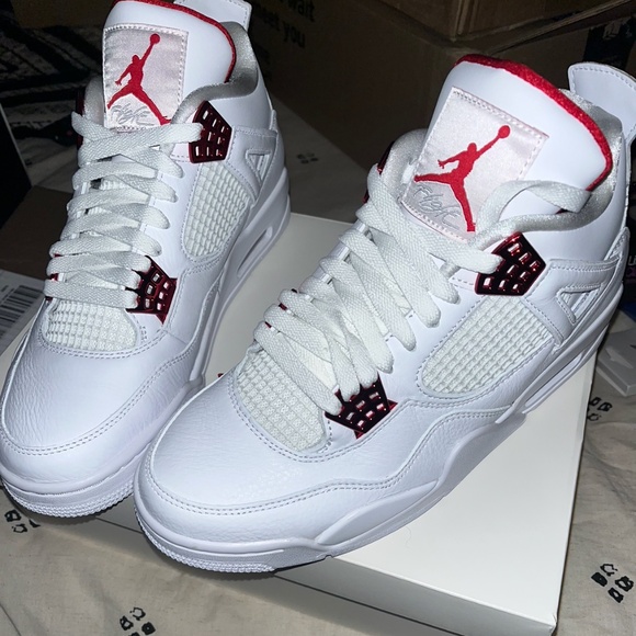 Air Jordan 4 Red Metallic